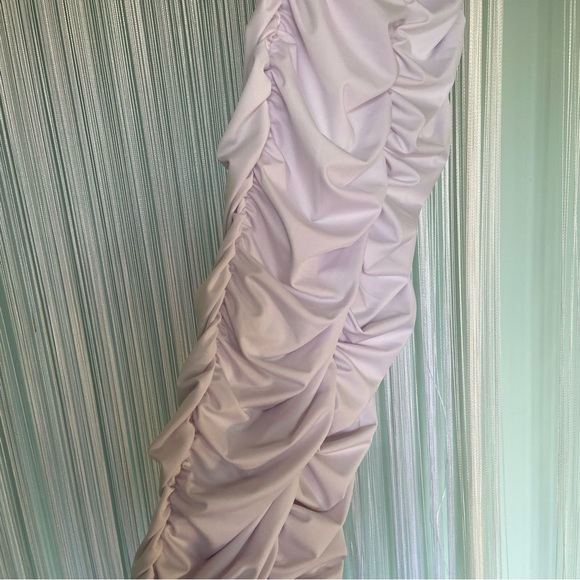 Off White Bodycon Ruched Strapless Dress - Picture 9 of 17